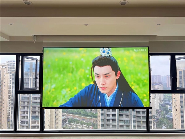 选 2025年热门万元投影仪精选推荐及评测pg电子游戏网站2025年中高端投影仪怎么(图8)