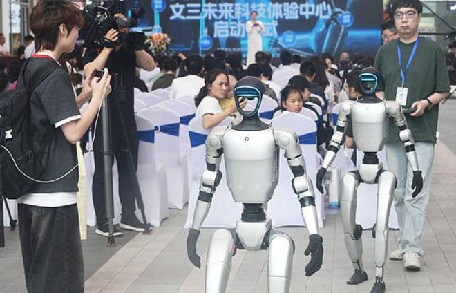 对的事实：中国远远落后美国的时代结束了p