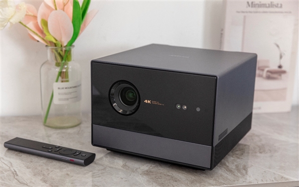 当贝F6打破界限 实现手机软件的使用pg试玩如何让投影仪支持手机软件